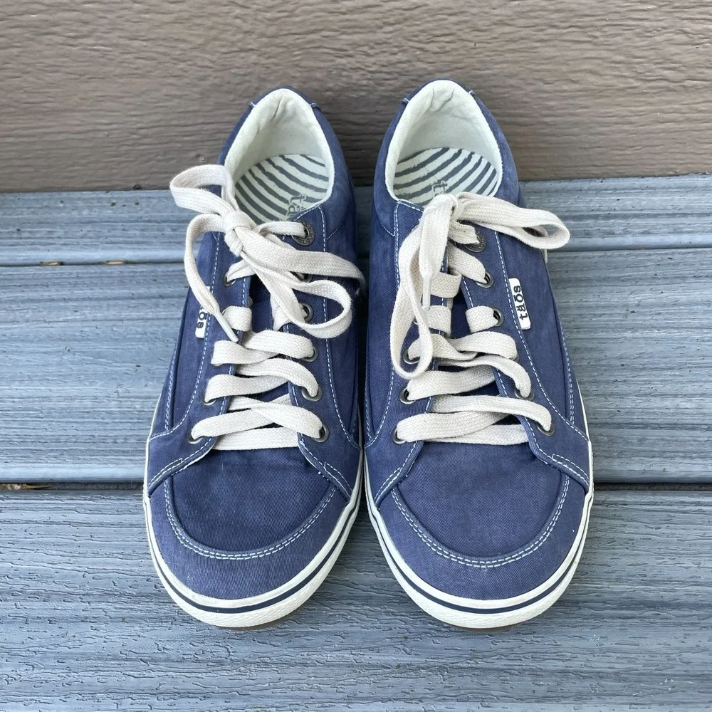 Taos Moc Star Sneakers Womens size 9.5 Navy Blue Canvas Lace Up Shoes